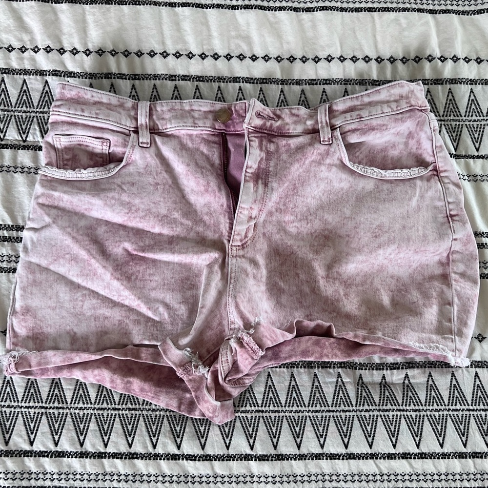 Universal Thread plus size women’s pink wash jean shorts
